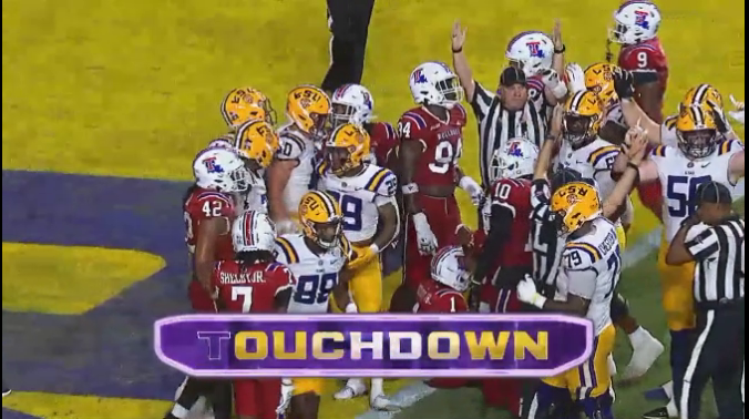 AdrianHeart504's tweet image. Caden Durham caps the drive with a 3-yard TD run!

#LSUTigers #CollegeFootball #LSUbound