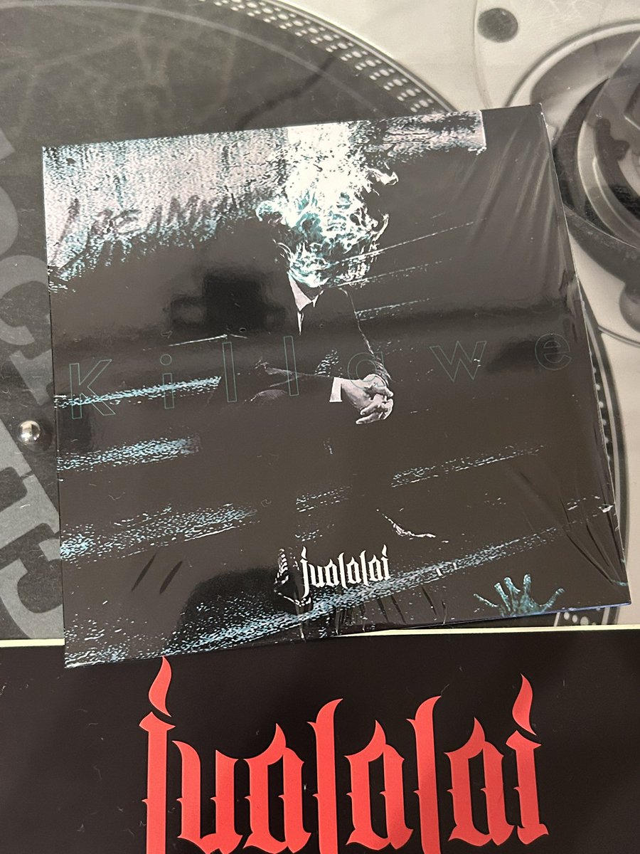 Killawe-jualalai
やはりCDで聴くと音の粒ダチが感じられてグルーヴ感増しますね
本日は新宿で早めの出番みたいなのでお時間ある方は是非！