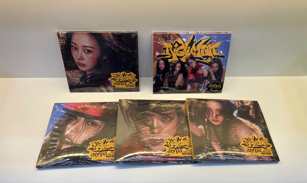 💿 K☆POP PALETTE #aespa 입고 안내

에스파 (aespa) - 미니 6집 [Rich Man] 입고 되었습니다.~ ✨️

K☆POP PALETTE 명동에서만나보세요 💕

📍 서울특별시 중구 명동6길 25
☎️ 02) 318-3723

#aespa #æspa 
#에스파 
#RichMan 
#aespaRichMan
#KPOPPALETTE 
#KPOP