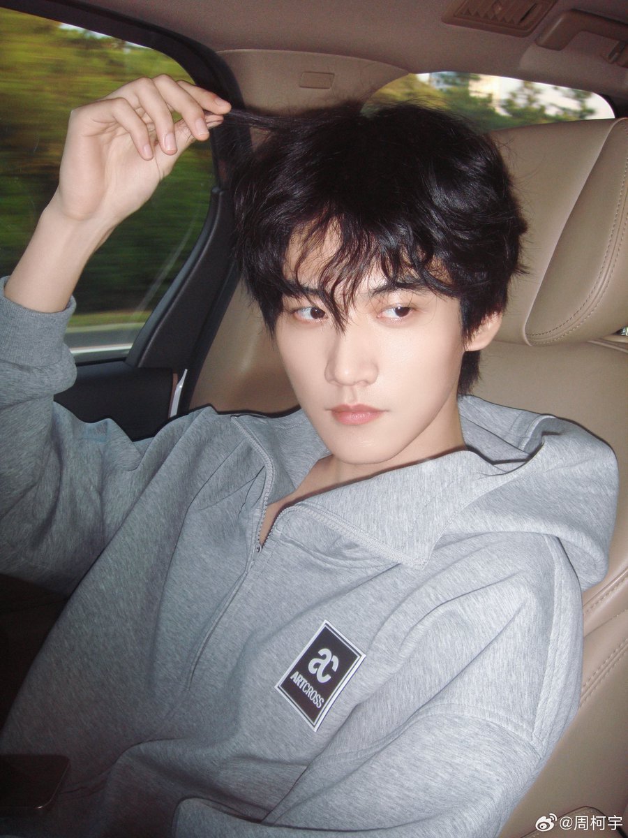 dramapotatoe's tweet image. #ZhouKeyu shares new snaps