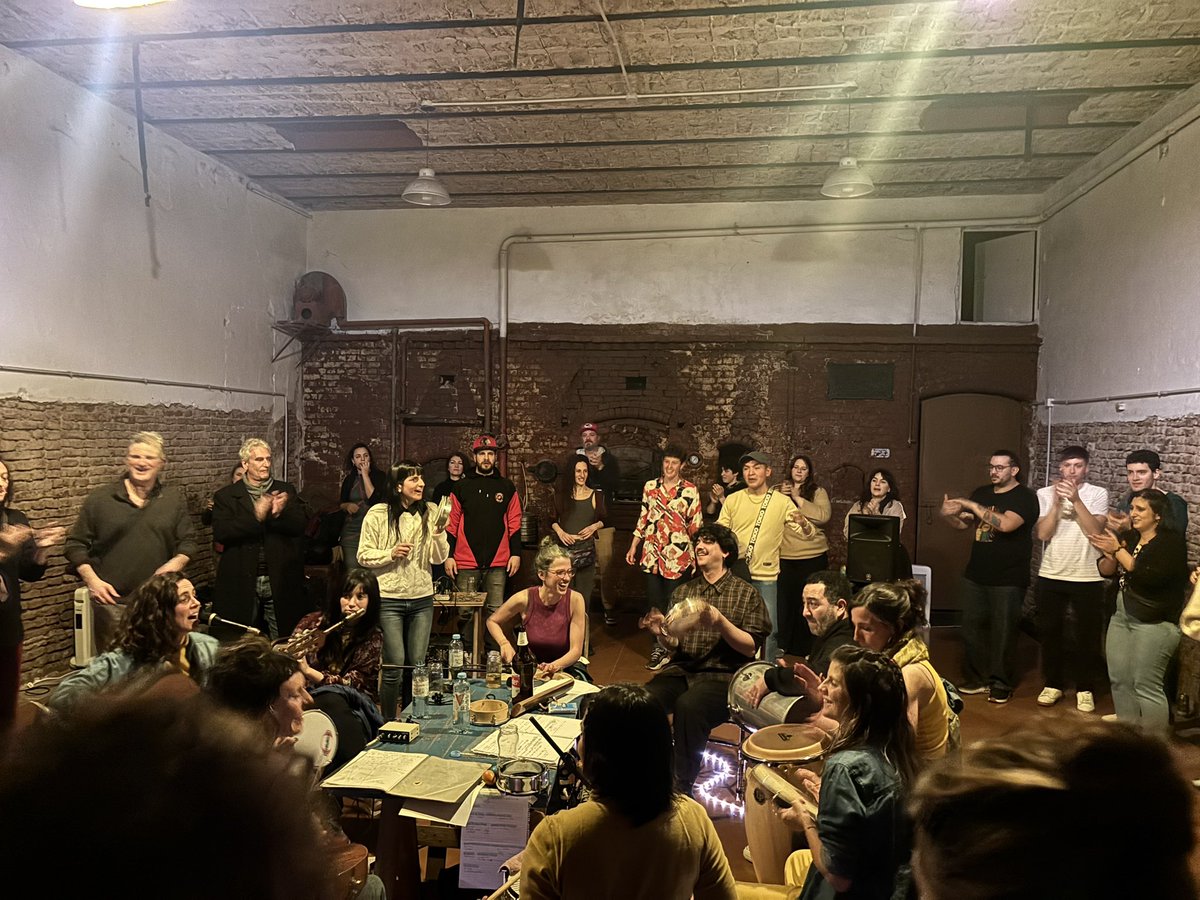 Hay un mundo lleno de música ahí afuera