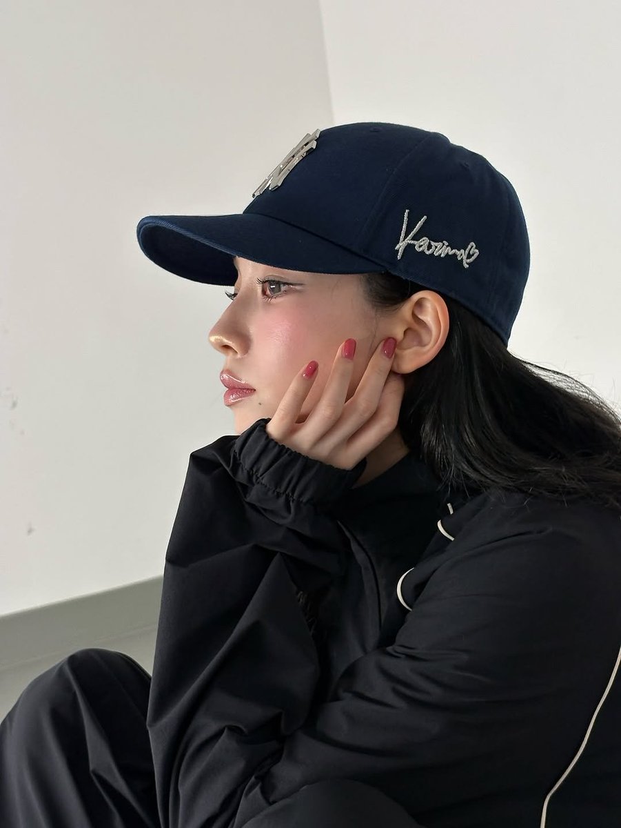 The Soft-Pawed Furce, Cherine tweet media