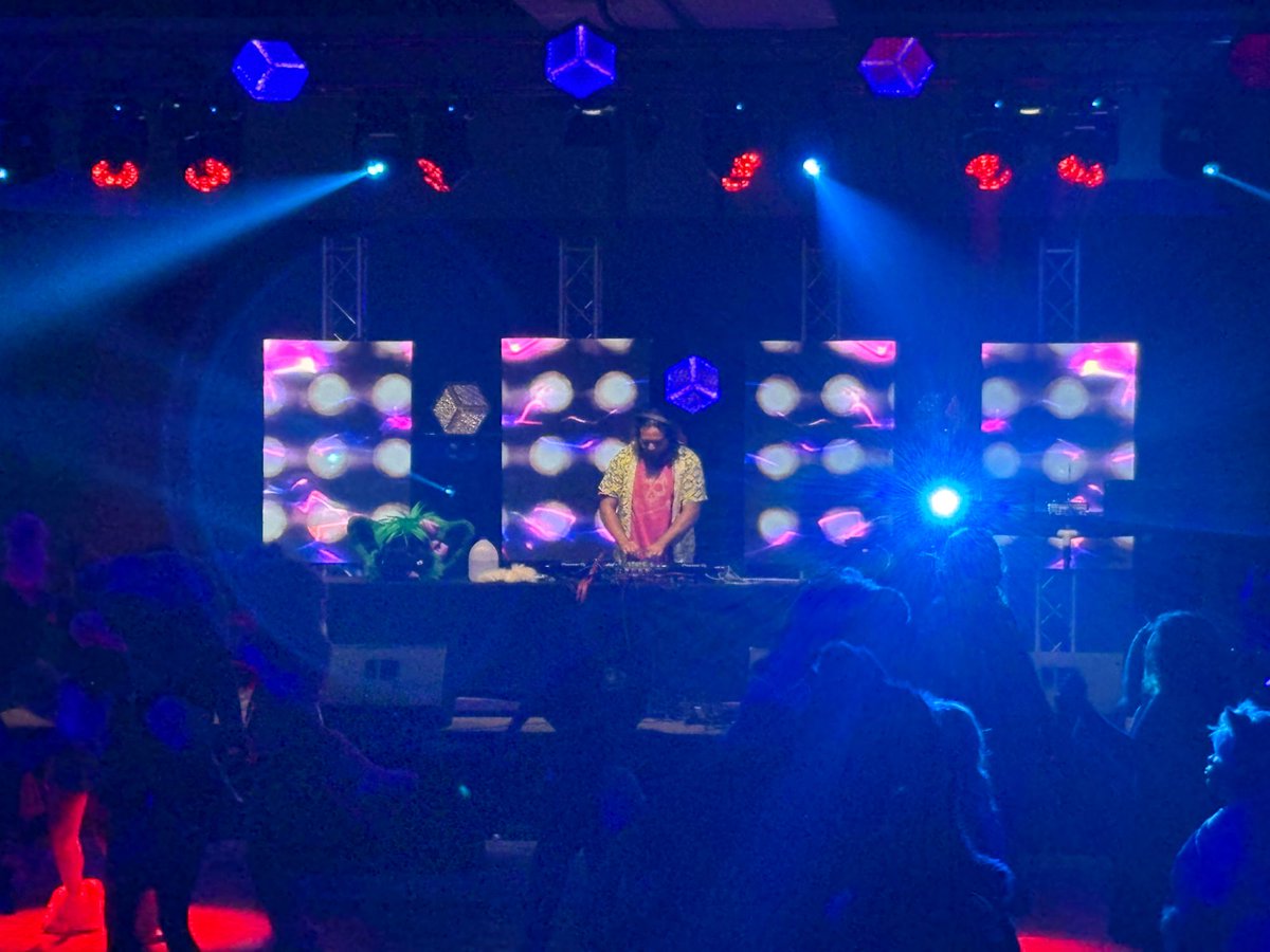 DJ BarKSharK is on the decks in main events!!!