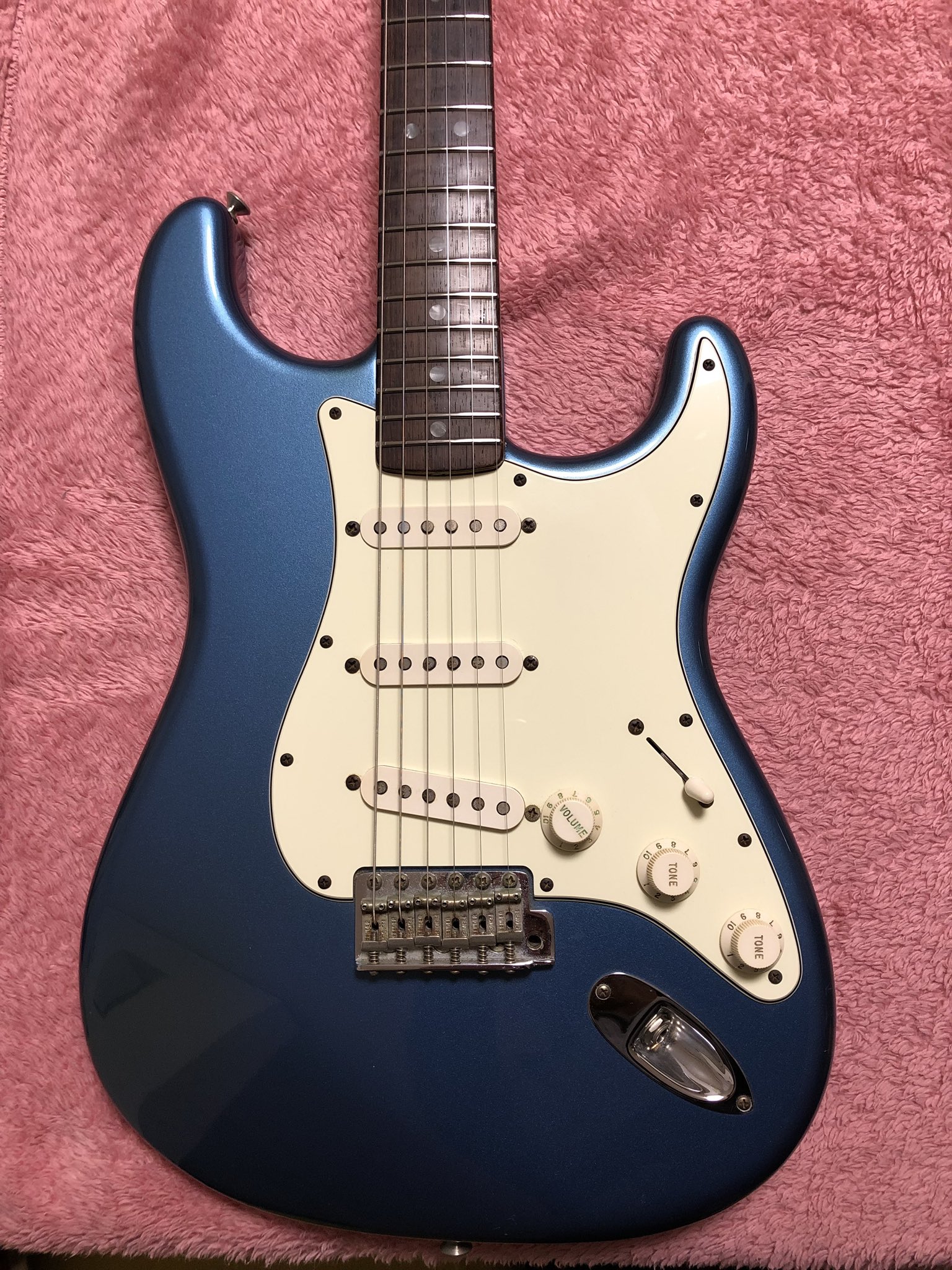 早い者勝ち❗️ Rayfield エレキギター エレキギター 初心者 入門 レジェンド ストラトタイプ LST-Z