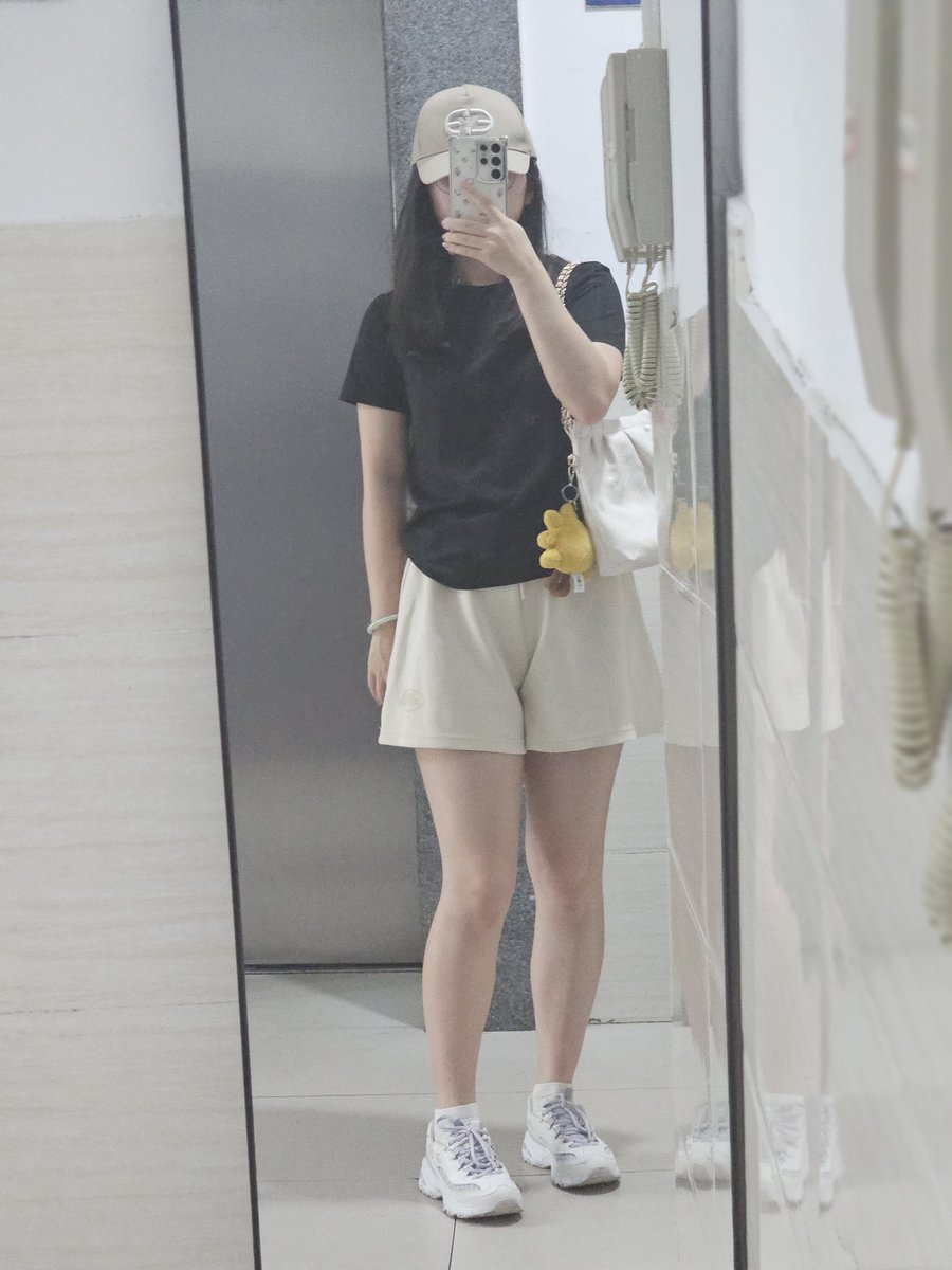 今日ootd 本人相当满意