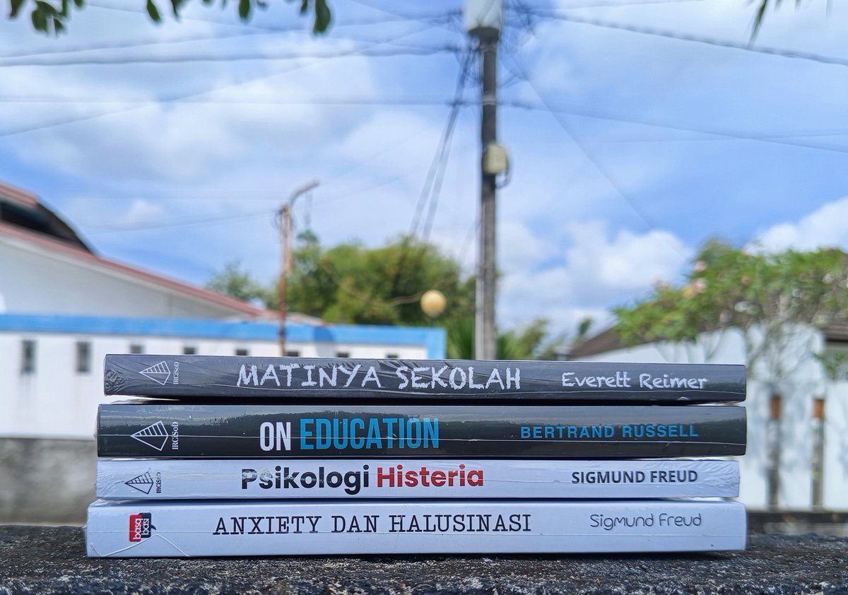 Matinya Sekolah - Rp. 64.000
On Education - Rp.80.000
Psikologi Histeria - Rp.60.000
Anxiety dan Halusinasi - Rp.68.000
Pemesanan 👇
wa.me/6285158311954
Tokopedia: bit.ly/mainmaintoped
Shopee: bit.ly/mainmainshopee