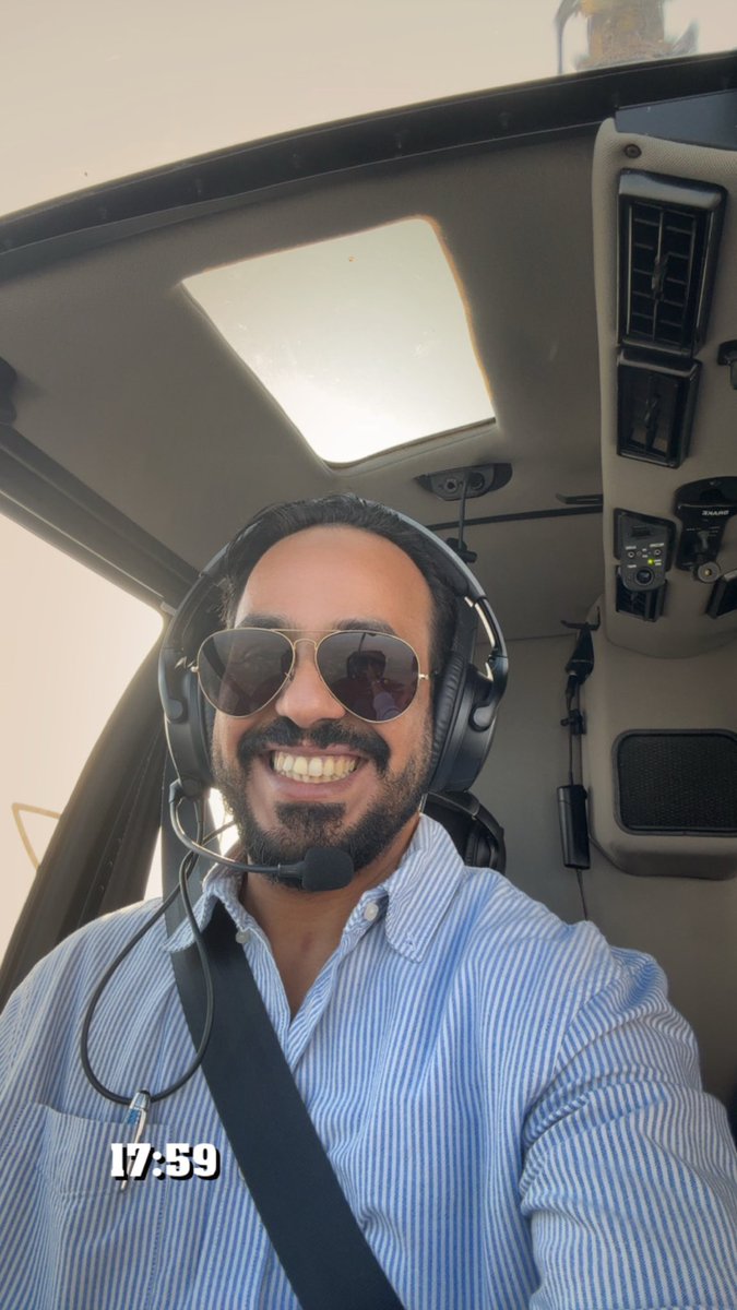 Taking the controls of a helicopter for the first time opened the door to a new horizon..!☕️✈️✨