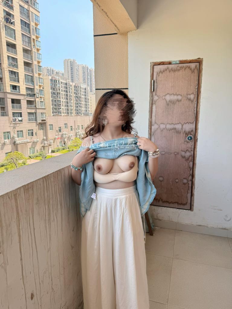 还记得那组素的吗🤪 人前人后两面态的反差兔兔
#极限露出 #露出 #调教 ＃人妻 ＃母狗 #肉便器 #人妻调教 #人妻露出 #反差 ＃人妻 <a href="/luchu888888/">🌻反差婊露出精选集🌻（露出转推）</a> <a href="/Public_Catgirl1/">❤️露出反差文化大使❤️（露出转推）</a> <a href="/luchu888/">在人前羞耻的露出裸体💋</a> <a href="/007share/">007𝕏🟡（转推版）</a>