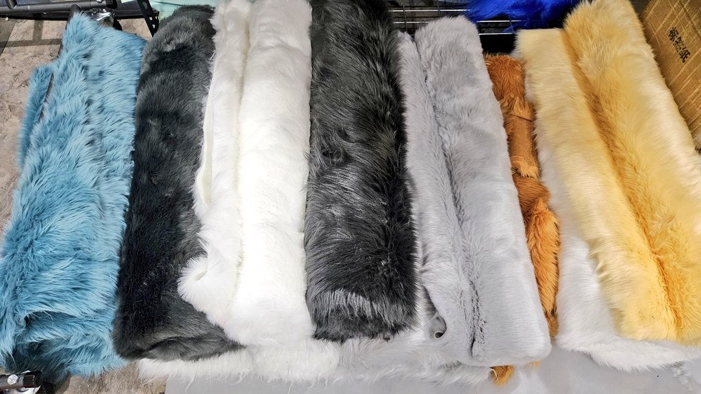 Most of the furs for the caribou! It sounds like i found someone with the baby blue fur for the sandy design, so I should have everything shortly. Sadly, the fabric for the antlers and hooves has been stuck in customs for a week and a half..... x_x I'm getting nervous about it.