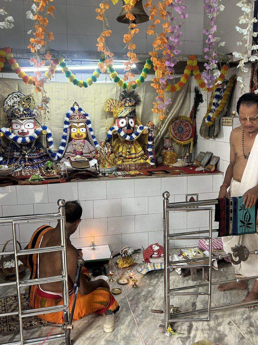 skgopal48's tweet photo. ଓଡ଼ିଆ ଭାଷାର ସର୍ବଶ୍ରେଷ୍ଠ ଗ୍ରନ୍ଥ ପବିତ୍ର ଭାଗବତ ଜନ୍ମ ଅବସରରେ ଶୁଭେଚ୍ଛା ଓ ଶୁଭକାମନା।

#ଭାଗବତଜନ୍ମ #Bhagavata #Bhagabat_Janma #OdiaCulture #OdiaSamaj https://t.co/6d1lULK3jk