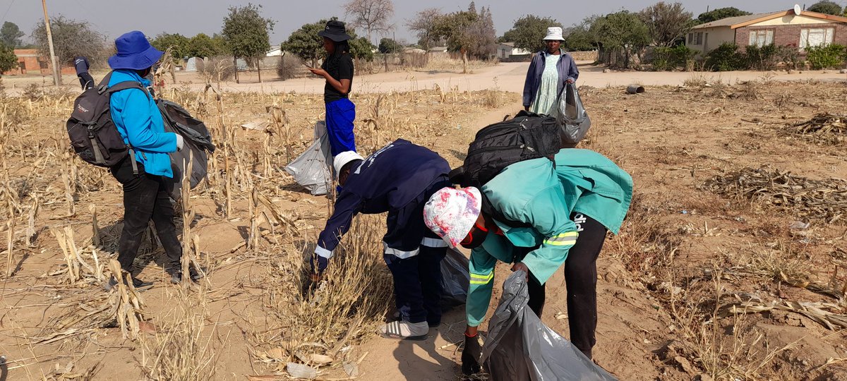 Mafakela Health & Environment Taskforce (@mafakela_hetf) on Twitter photo 🌍♻️ National Clean-Up Day – September
Today we came together for our monthly National Clean-Up Day, with nearly 60 participants taking part. 🙌
A special thank you to our Councillor Ms. Greater Gumede and (EMA) for their continued support. 💚✨
#NationalCleanUp #AsibuyeliEmuva 🌍♻️ National Clean-Up Day – September
Today we came together for our monthly National Clean-Up Day, with nearly 60 participants taking part. 🙌
A special thank you to our Councillor Ms. Greater Gumede and (EMA) for their continued support. 💚✨
#NationalCleanUp #AsibuyeliEmuva