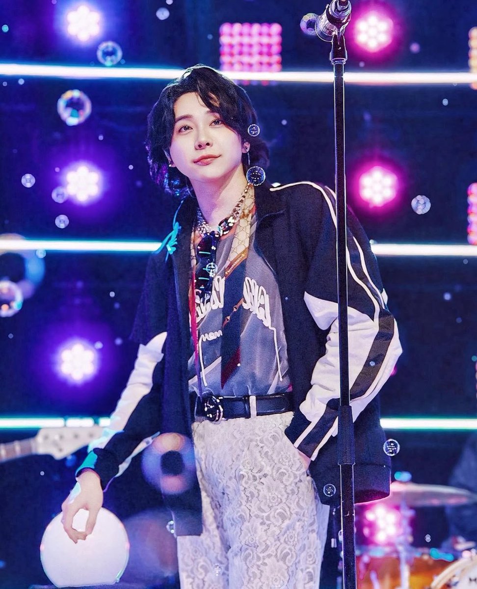 一年前の本日は #コロンブス TV初披露で感無量だった思い出🥚✨ ライブ