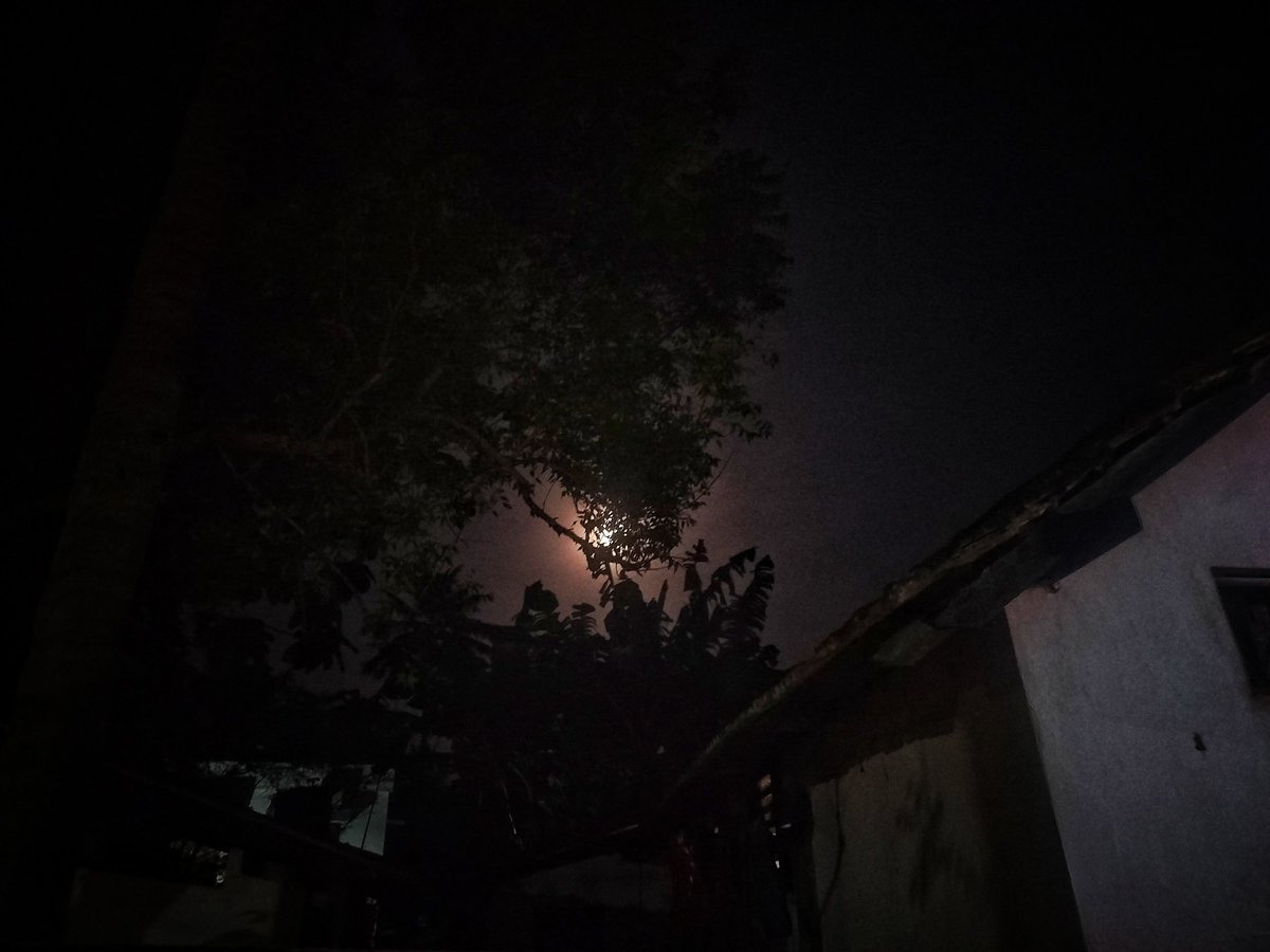VsRevathy's tweet photo. Moon https://t.co/f1jCuHpC5B