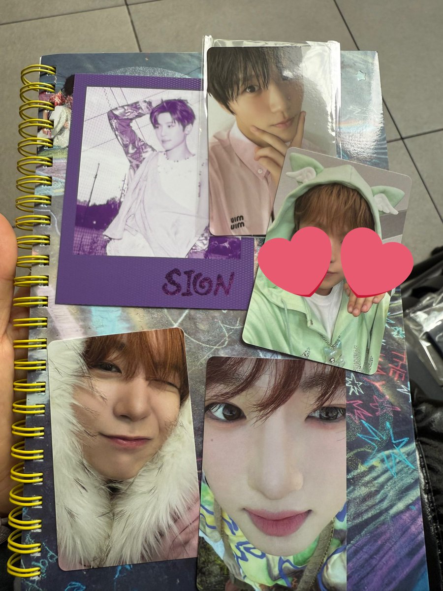 엔시티 위시 컬러 포카 교환

Me: 사진에 나온 포카+폴라
💚: 전부 리쿠로 구합니다

포카 교환