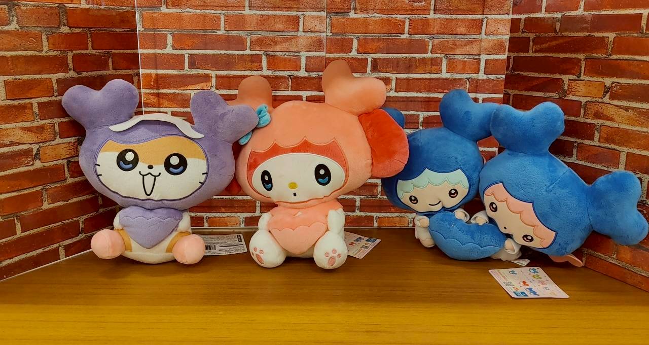 TWICE GiGO サンリオ　ポケットBIG ぬいぐるみ 【9種】セット コンテンツ対象店舗一覧｜GENDAGiGO