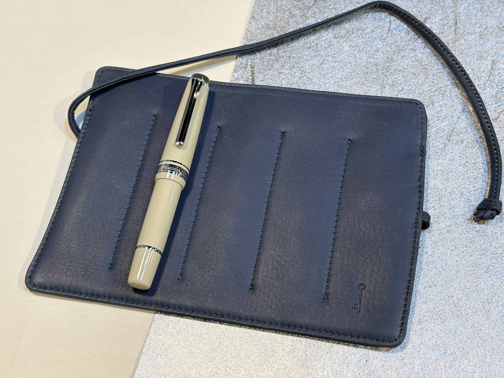 ナガサワ オリジナル キップレザー ロールペンケース 10本挿し ブラック NAGASAWA PenStyle 10本差し キップレザー ロールペンケース