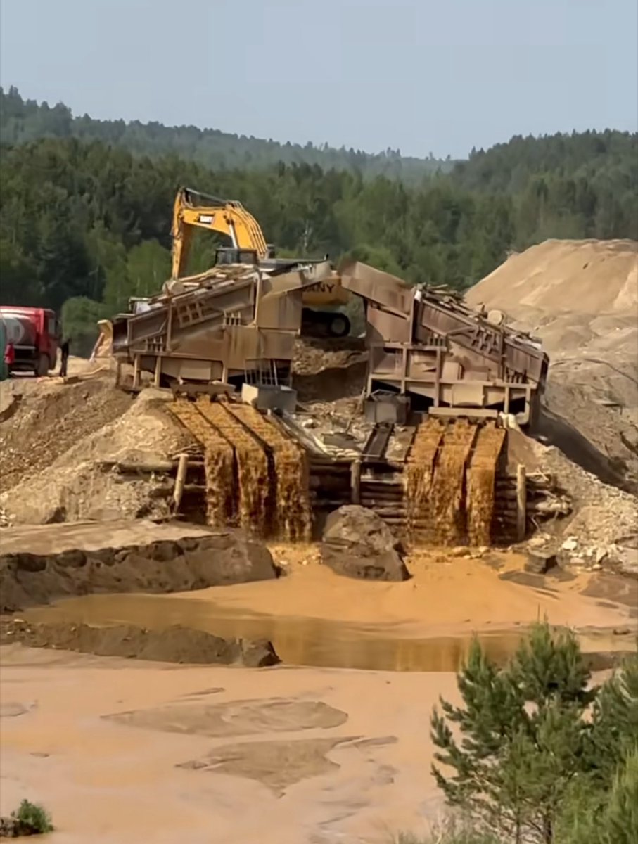 Сэлэнгэ аймаг Ерөө сум Бугант тосгон

<a href="/PoliceEco/">Экологийн цагдаагийн алба</a> та нар амьд уу⁉️⁉️⁉️