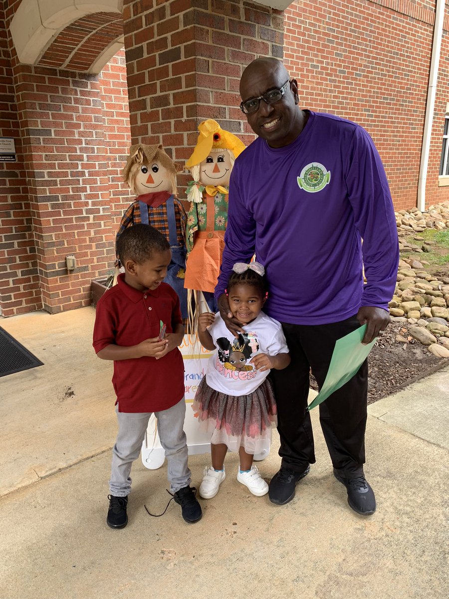 Mrs. Ouida Burke tweet media