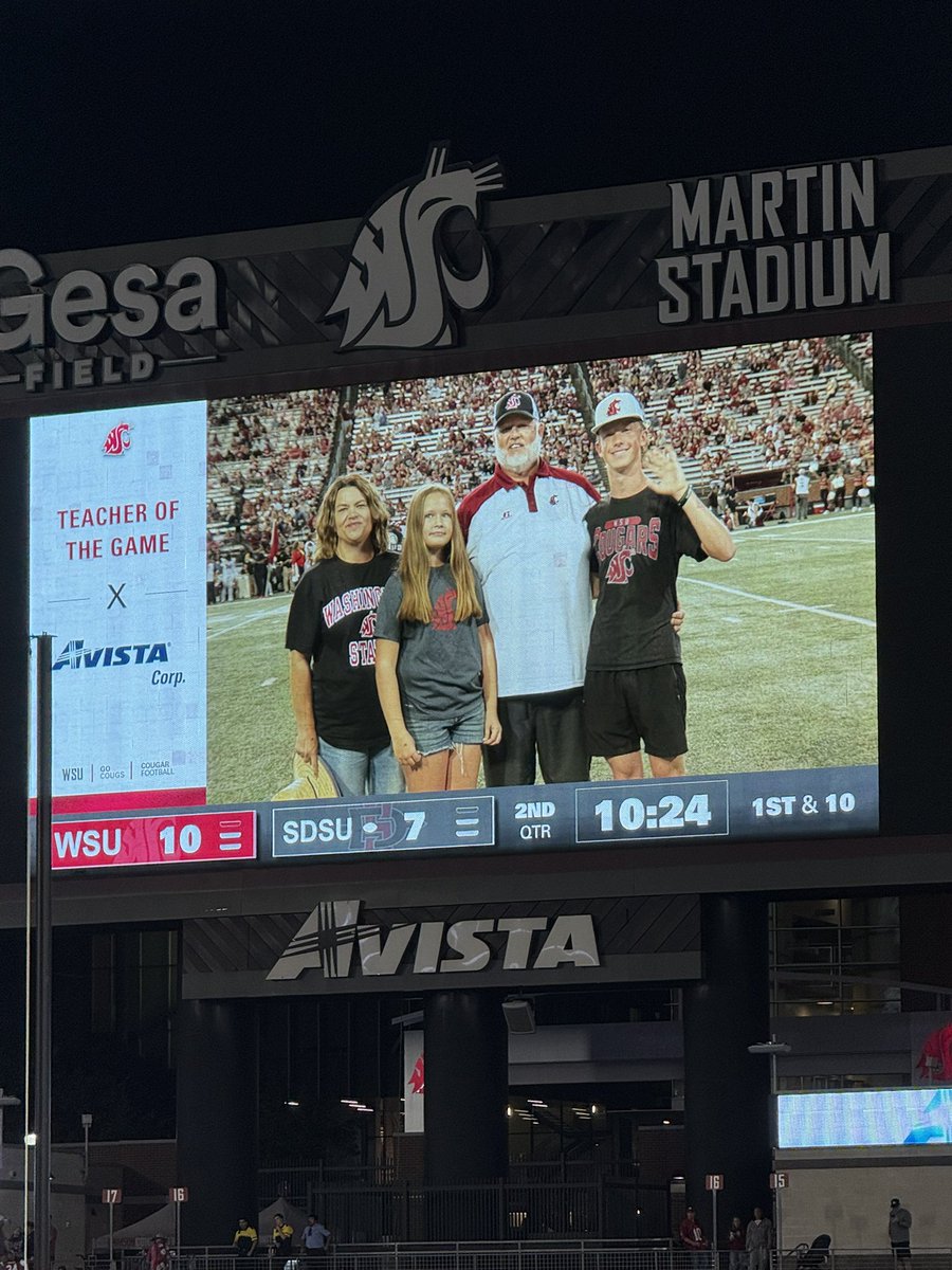 Heck yeah! Congrats Coach! <a href="/jimholman19/">Jim Holman</a>!! #GoCougs