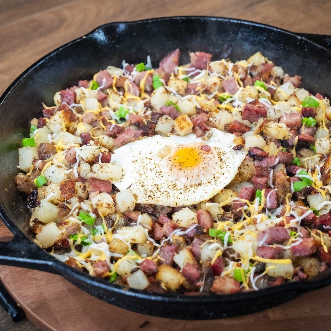 ann_ann886's tweet image. 🔥 Corned Beef Hash = crispy potatoes + savory beef + onions in one skillet 🍳🥔🥩 Anytime meal, always a classic! #FoodieFave #EasyEats
Full Recipe: omniera.net/61G1q