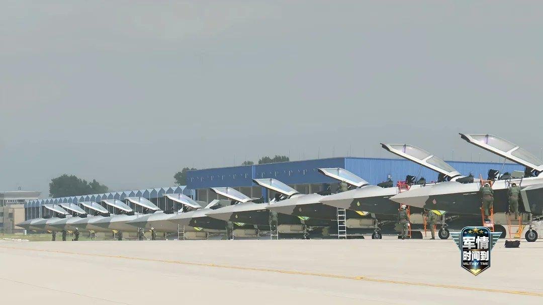 Eason Mao☢ tweet media