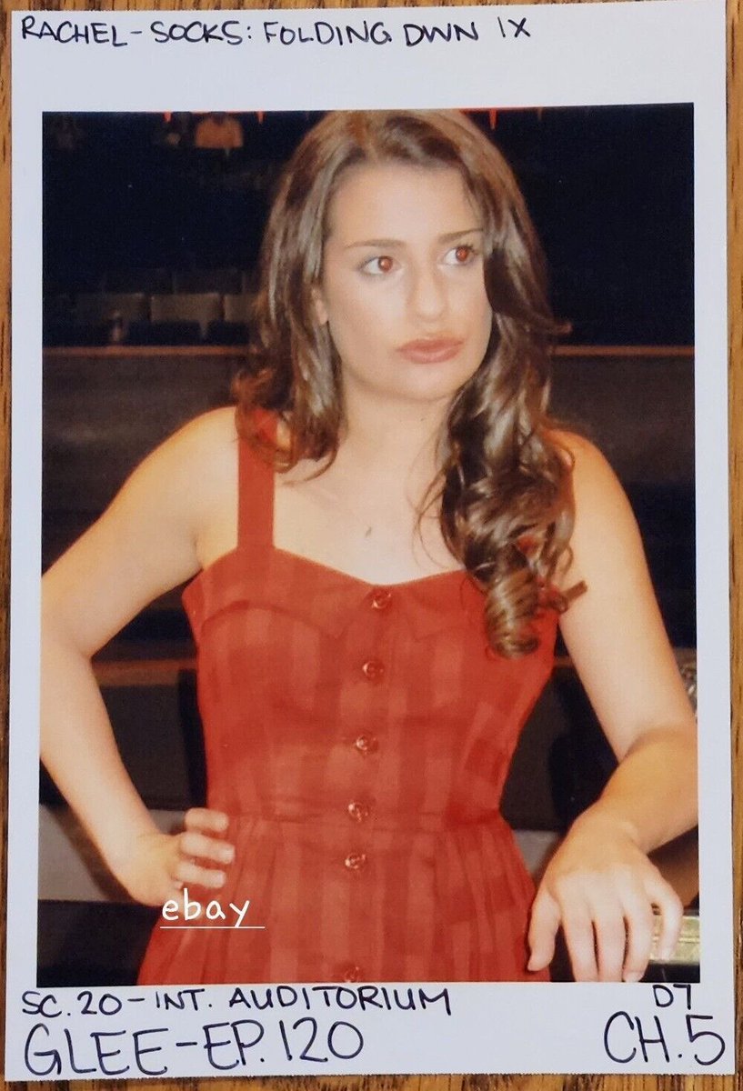 voidynat's tweet image. Just got told I look like young Lea Michele