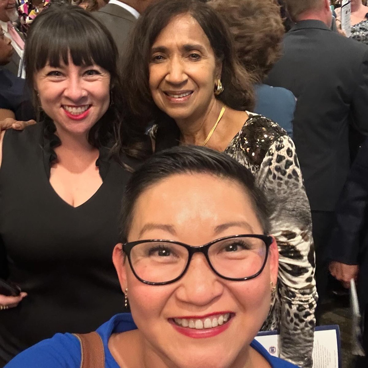 Emily4Mo's tweet image. .@jaxcodemocrats know how to celebrate! 🎉 Congrats to the award winners &amp;amp; thank you @amyklobuchar for an inspiring keynote at the #TrumanGala.
 #MOLeg