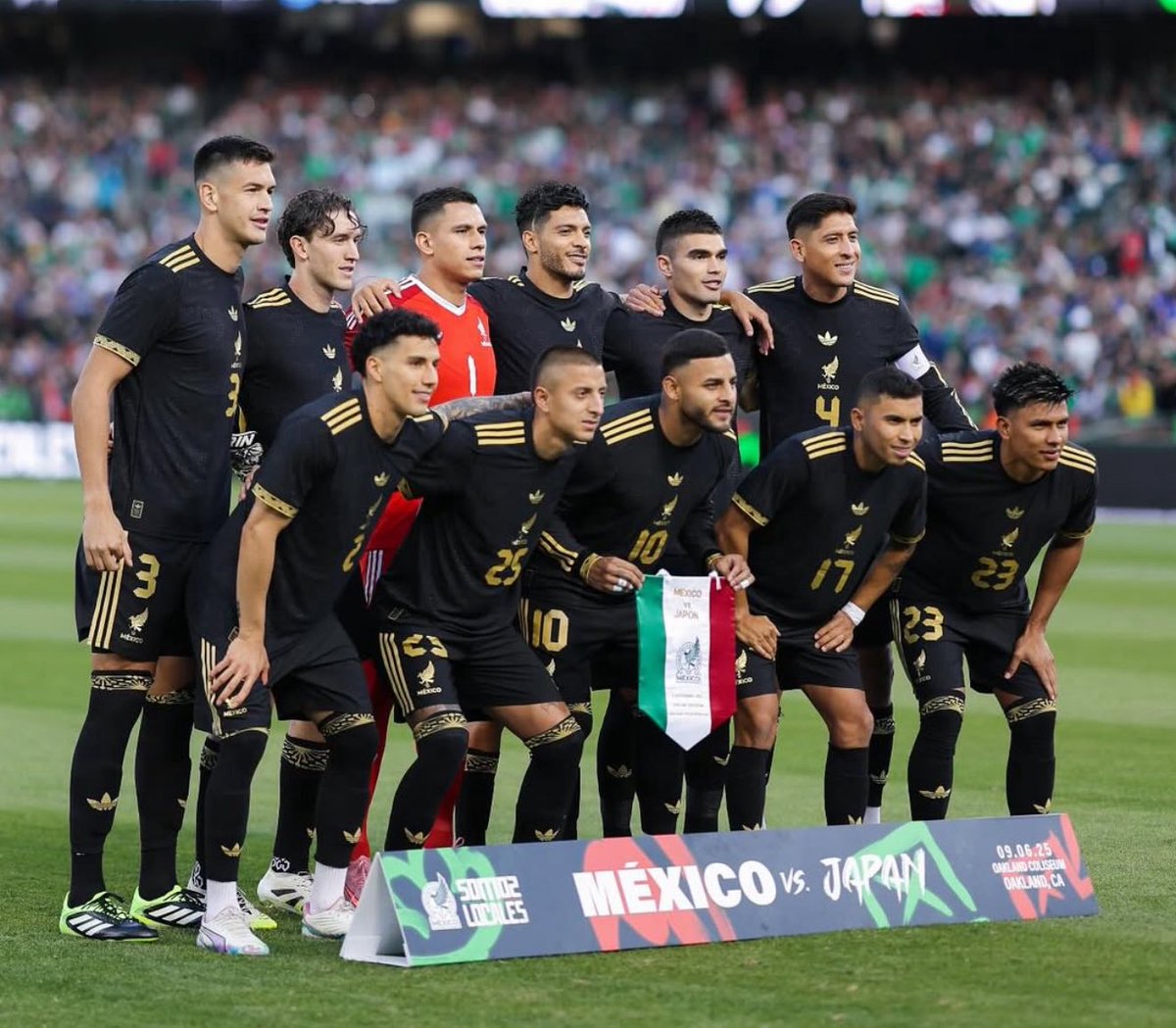 JC_Zuniga's tweet image. Le van a tener que meter mano al sorteo del mundial.

Como cuando en la copa América de Chile hicieron todo el acomodo para que los locales tuvieran un camino sencillo. 

Está selección, con este entrenador y cuerpo técnico no aspira a nada en el mundial 2026. 

No recuerdo ver…