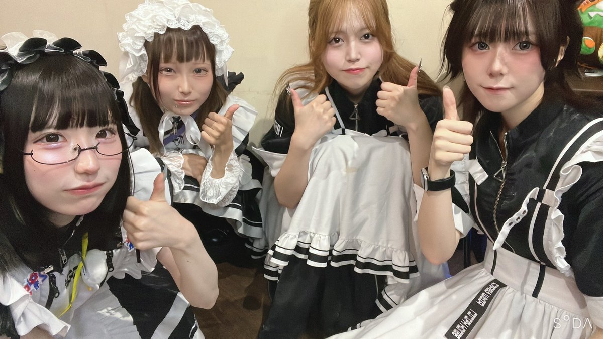 なうぷれいんぐ! (@nowplayingcafe) on Twitter photo 【OPENしました❗️】
⚙️サイバーメイド⚙️
みる🐹 <a href="/NPC_miru/">みる🐹なうぷれ</a>
いぶ🧬 <a href="/NPC_ibu/">いぶ🧬なうぷれいんぐ!</a>
りせら🦋<a href="/NPC_risela/">りせら〻なうぷれいんぐ!🦋</a>
シア⛓️
勇者様のログインお待ちしております⚔️ 【OPENしました❗️】
⚙️サイバーメイド⚙️
みる🐹 <a href="/NPC_miru/">みる🐹なうぷれ</a>
いぶ🧬 <a href="/NPC_ibu/">いぶ🧬なうぷれいんぐ!</a>
りせら🦋<a href="/NPC_risela/">りせら〻なうぷれいんぐ!🦋</a>
シア⛓️
勇者様のログインお待ちしております⚔️