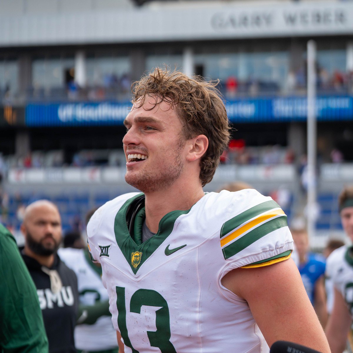 RGIII's tweet image. Sawyer Robertson the first 2 weeks of the College Football Season:

Week 1 against Auburn
-27/48 419 passing yards 3 TDS

Week 2 against #17 SMU
-34/50 440 passing yards 4 TDS

SawDawg is on 🔥