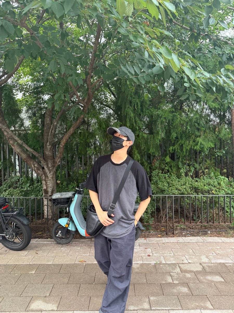 wonubliss's tweet photo. pledis_boos 🖤🩶🍃 #승관 https://t.co/ymYaSW41Fv