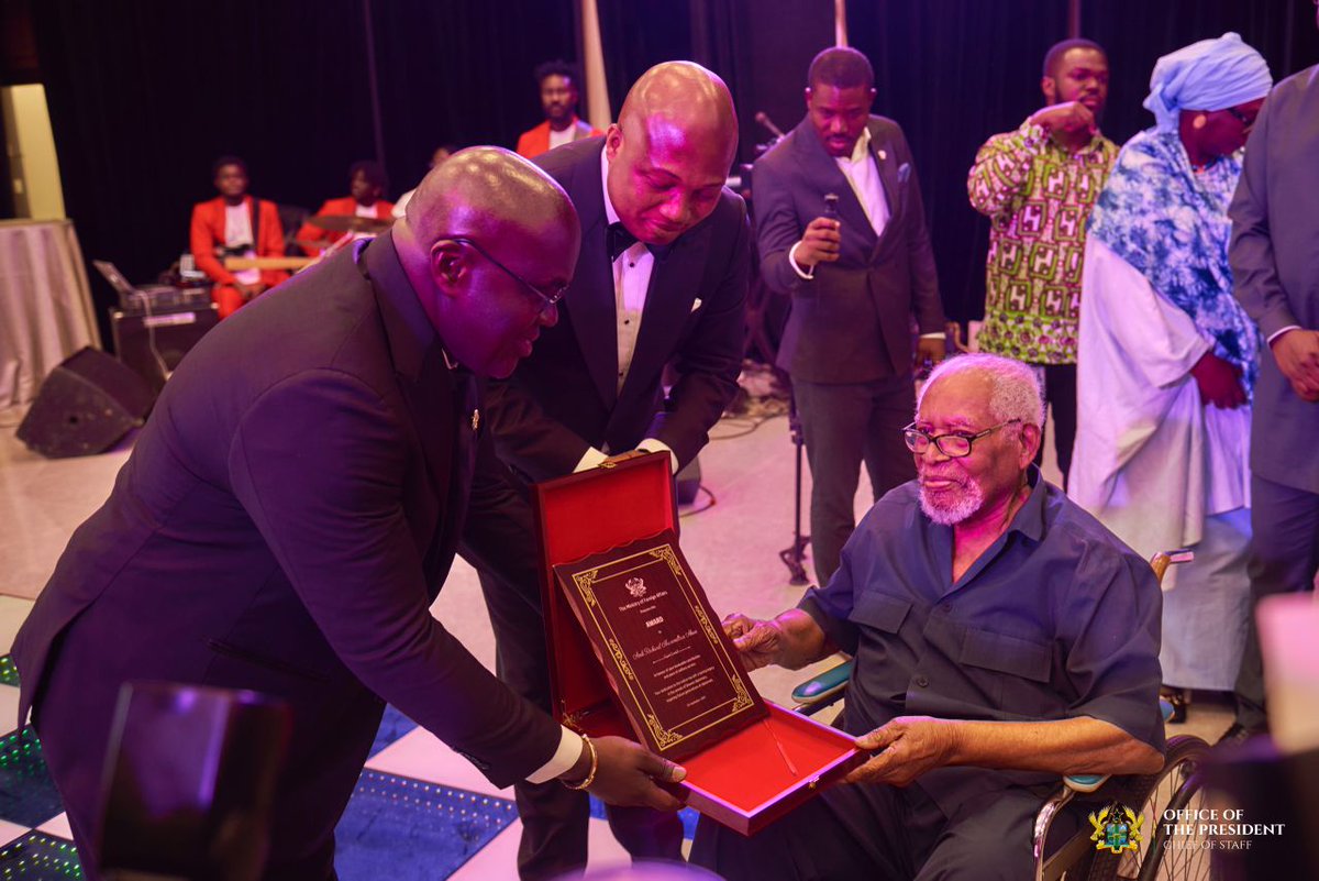 PrinceHenry_PHK's tweet photo. The Chief of Staff, Hon Julius Debrah @JDebrahofficial as the guest of honor at an awards and dinner night hosted by the Ministry of Foreign Affairs for Ghana’s diplomats. #MahamaThePresident #JD28 #PHK https://t.co/WV4ekKHOJY