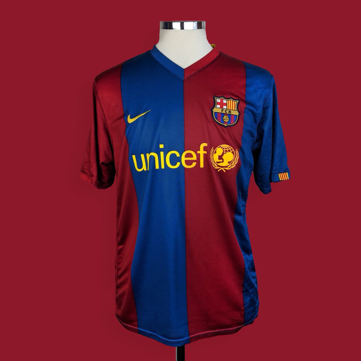 classicshirts's tweet photo. On This Day in 2006 🗓️

Barcelona agreed a deal to add Unicef to the shirts. 

This was the first permanent sponsor to appear on a Barcelona kit. https://t.co/OFtAA1fMfA