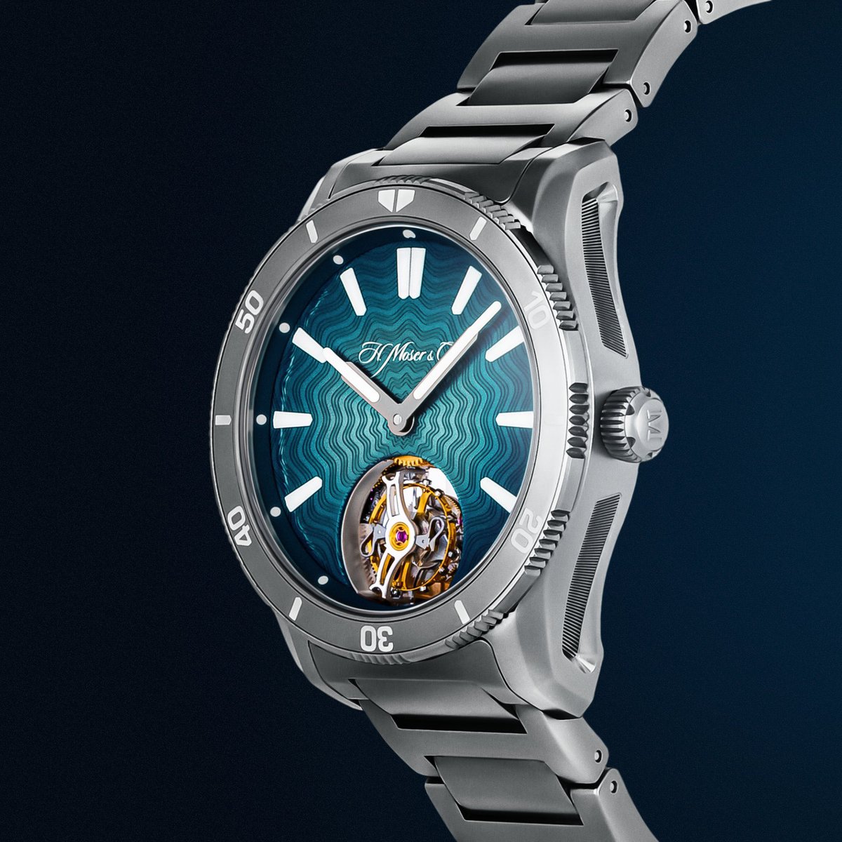 Thank you my friend for sharing this video. 

To all the <a href="/Azuki/">Azuki</a> doubters - this has proven to be a top tier luxury collab. Massively oversubscribed. Impeccable execution. 

I can’t resist showing off the 1/1 Water Tourbillon once again! 🌊🌊🌊

x.com/azhangerator/s…