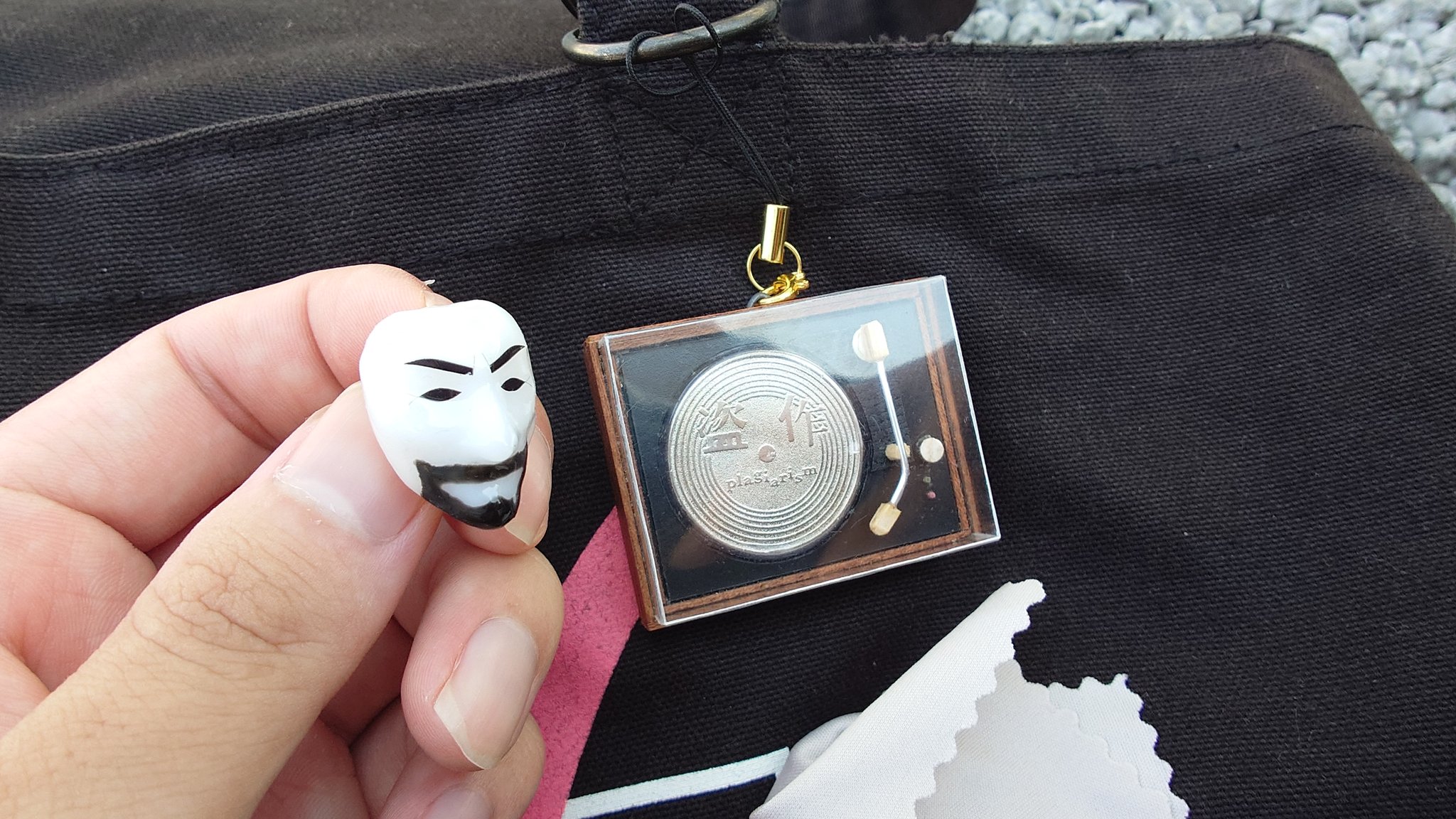 ヨルシカ ルームキーホルダー 0907 ヨルシカ 盗作 再演 ルーム