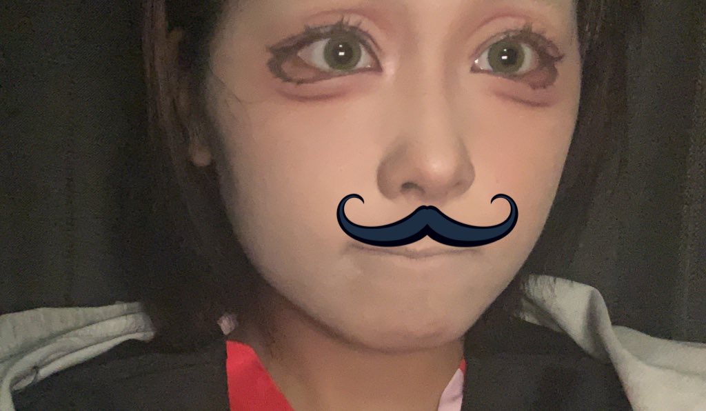 無加工自まつげです