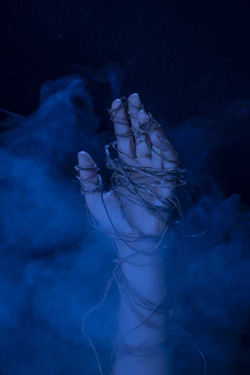 GM ☀️ Happy Sunday.

"Emerging" (photography).

When darkness fades, the self will prevail. Like nature’s cycle inevitably unfolds, I will rise from the mist to sprout again.

LE
15 tez
Link ⬇️