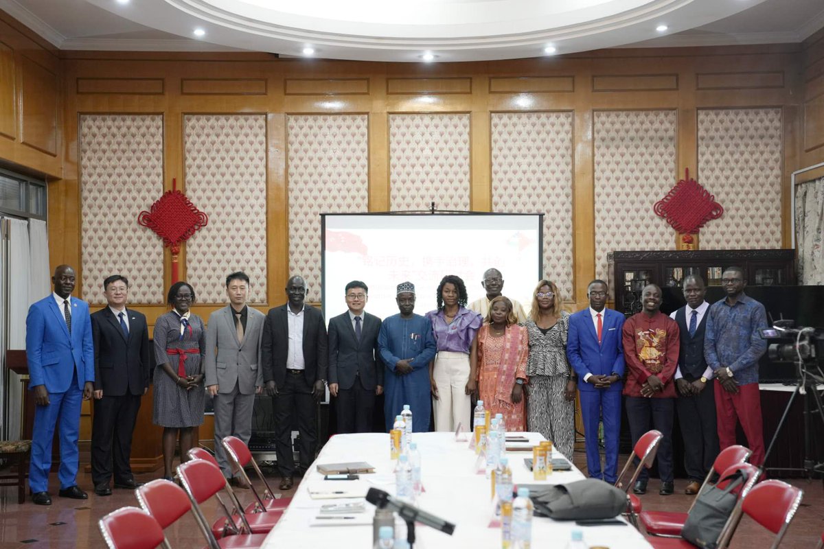 Le 6 septembre, l’Ambassade de Chine et le Ministère des affaires étrangères de la RCA ont co-organisé un séminaire sur l’Initiative pour la gouvernance mondiale proposée par Monsieur le Président XI Jinping.