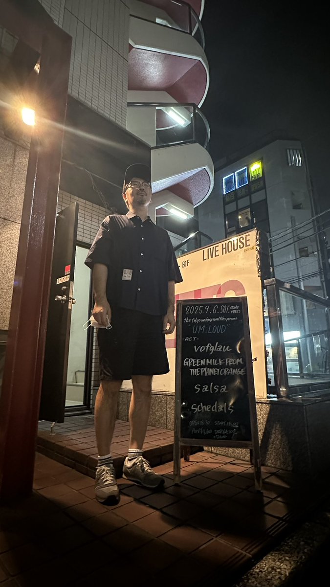 昨夜、セルギュス企画ありがとうございました💓
schedars、salsa、GREEN MILK FROM THE PLANET ORANGE
対バンが本当にかっこいい音楽の塊で一緒にできたことがただただ幸せでした。

久しぶり〜の方にも、昨日の夜に足を運んでいただいて本当に感謝です。

（記念にサルサトウの写真を置いておきます）