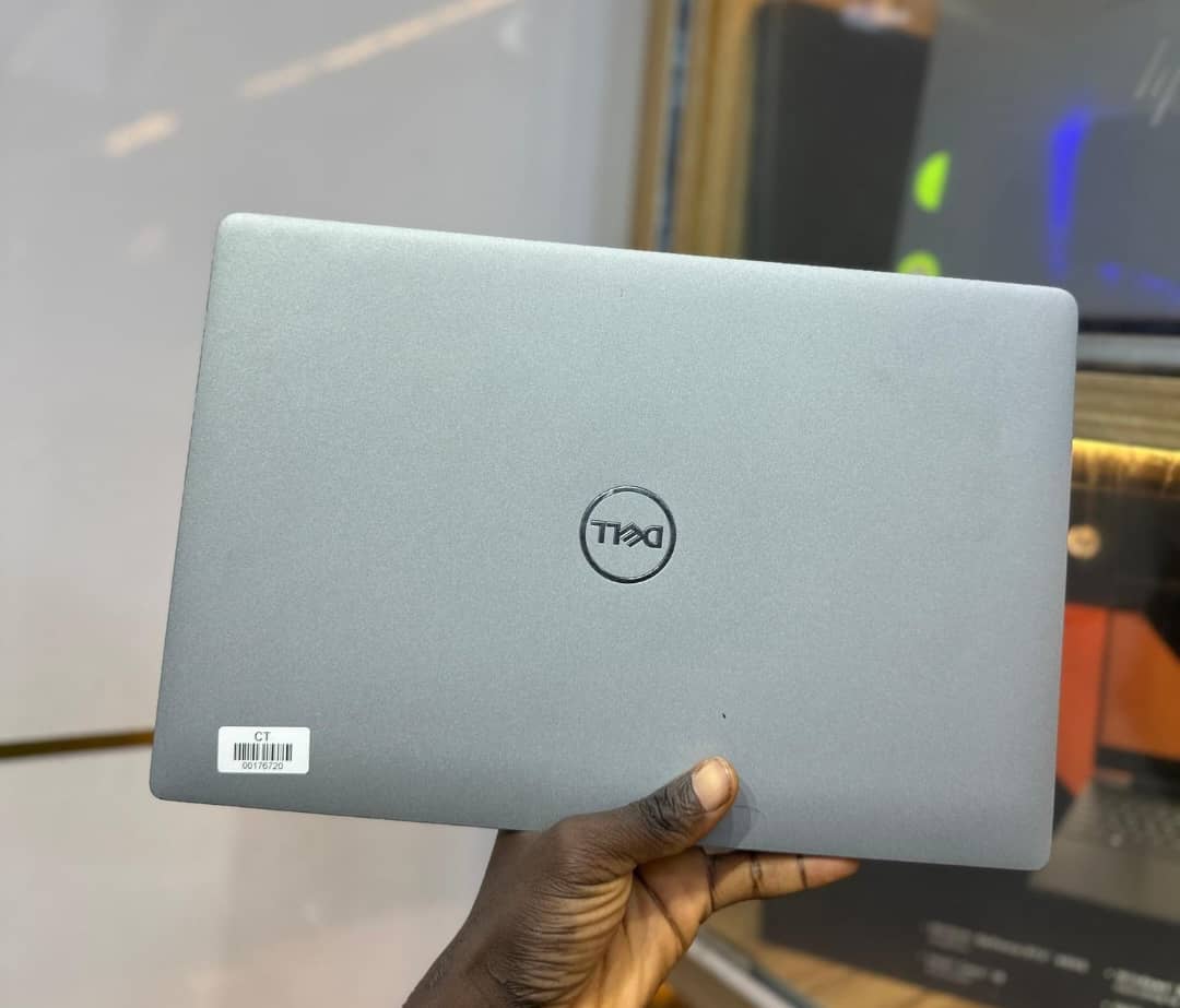 Dell latitude 5430
Intel Core i7-1265U 
12th generation
16gb ram
512gb ssd
14” 1920x1080 FHD Display
Backlit Keyboard
680k
