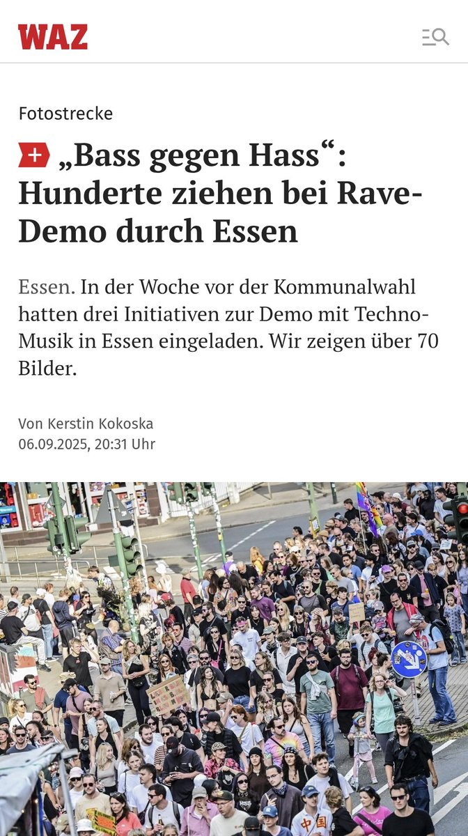 Während die Lehrerin schwer verletzt im Krankenhaus liegt, nachdem ein Kosovare sie niedergestochen hat, wird hier gegen Rechts demonstriert. Wer nicht weiß, wie Opferverhöhnung geht: genau so👇🏻👇🏻👇🏻.