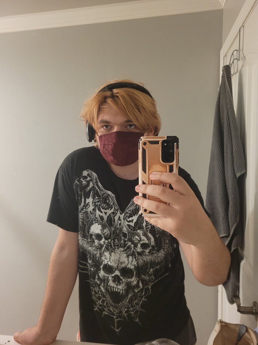 Fembybunny's tweet photo. In case yall wanted to see what I look like, go to comments as well please!! :3, My stages of shaving, fun fact the blood on the jacket is now partly real :3 #femboy #nonbinary #prey #irl #subby #bottem https://t.co/SHGRimpAKU