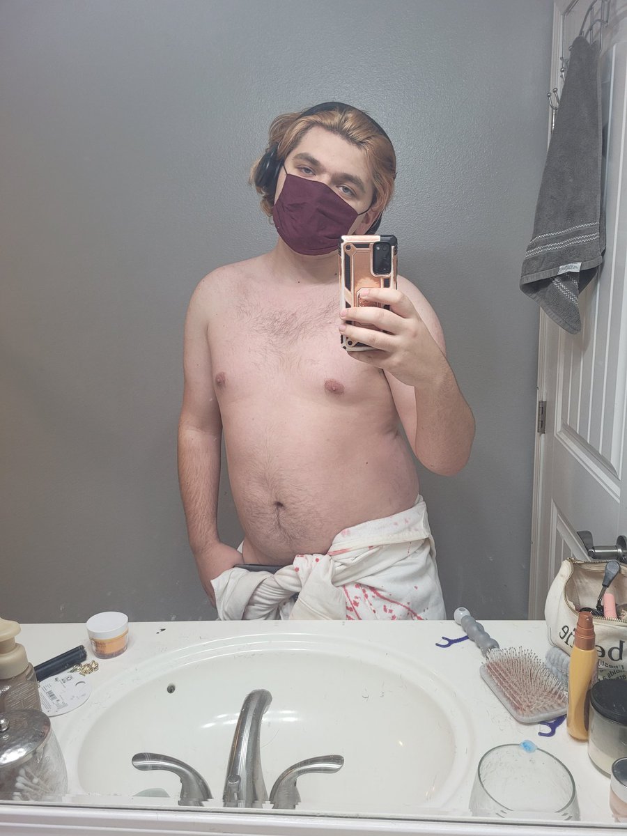 Fembybunny's tweet photo. In case yall wanted to see what I look like, go to comments as well please!! :3, My stages of shaving, fun fact the blood on the jacket is now partly real :3 #femboy #nonbinary #prey #irl #subby #bottem https://t.co/SHGRimpAKU