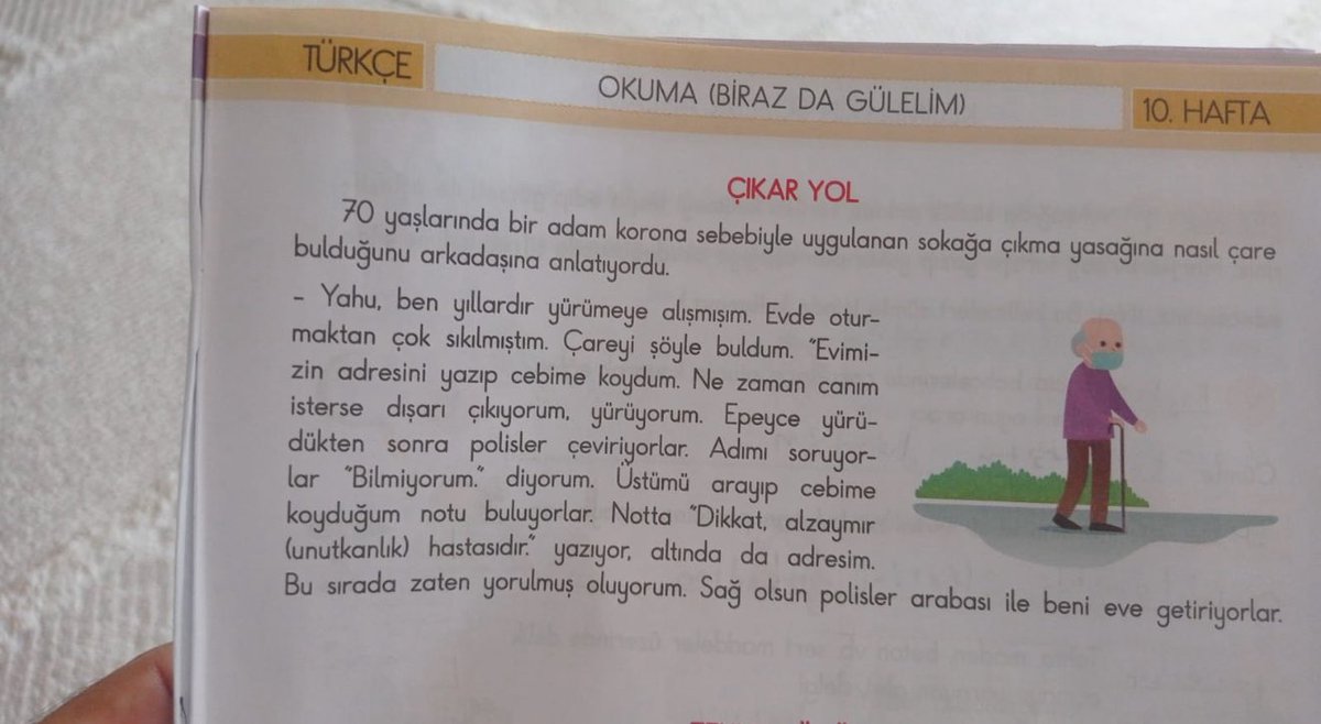 TURAN EŞELİOĞLU (@turan3400) on Twitter photo ULAN PAZAR SABAHI 
ÖNÜME ÇIKANA BAK🤬🤬🤬
El kadar, beyni pırıl pırıl olan çocuklara,
TÜRK POLİSİNİ nasıl kullanırımı ve 
Sahtekarlığı öğreten saçma bir hikaye ‼️
👇 ULAN PAZAR SABAHI 
ÖNÜME ÇIKANA BAK🤬🤬🤬
El kadar, beyni pırıl pırıl olan çocuklara,
TÜRK POLİSİNİ nasıl kullanırımı ve 
Sahtekarlığı öğreten saçma bir hikaye ‼️
👇