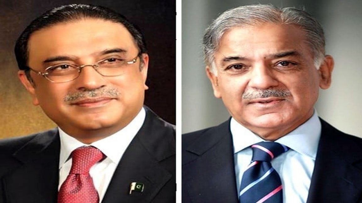 RadioPakistan's tweet photo. President @AAliZardari and PM @CMShehbaz have said that #PAF has always played a crucial role in defending #Pakistan's airspace and maintaining national sovereignty
@PresOfPakistan @PakPMO @DGPR_PAF @OfficialDGISPR #RadioPakistan #News #PAFDay
https://t.co/I40GDrZ8Zg https://t.co/n2UKqni1kY
