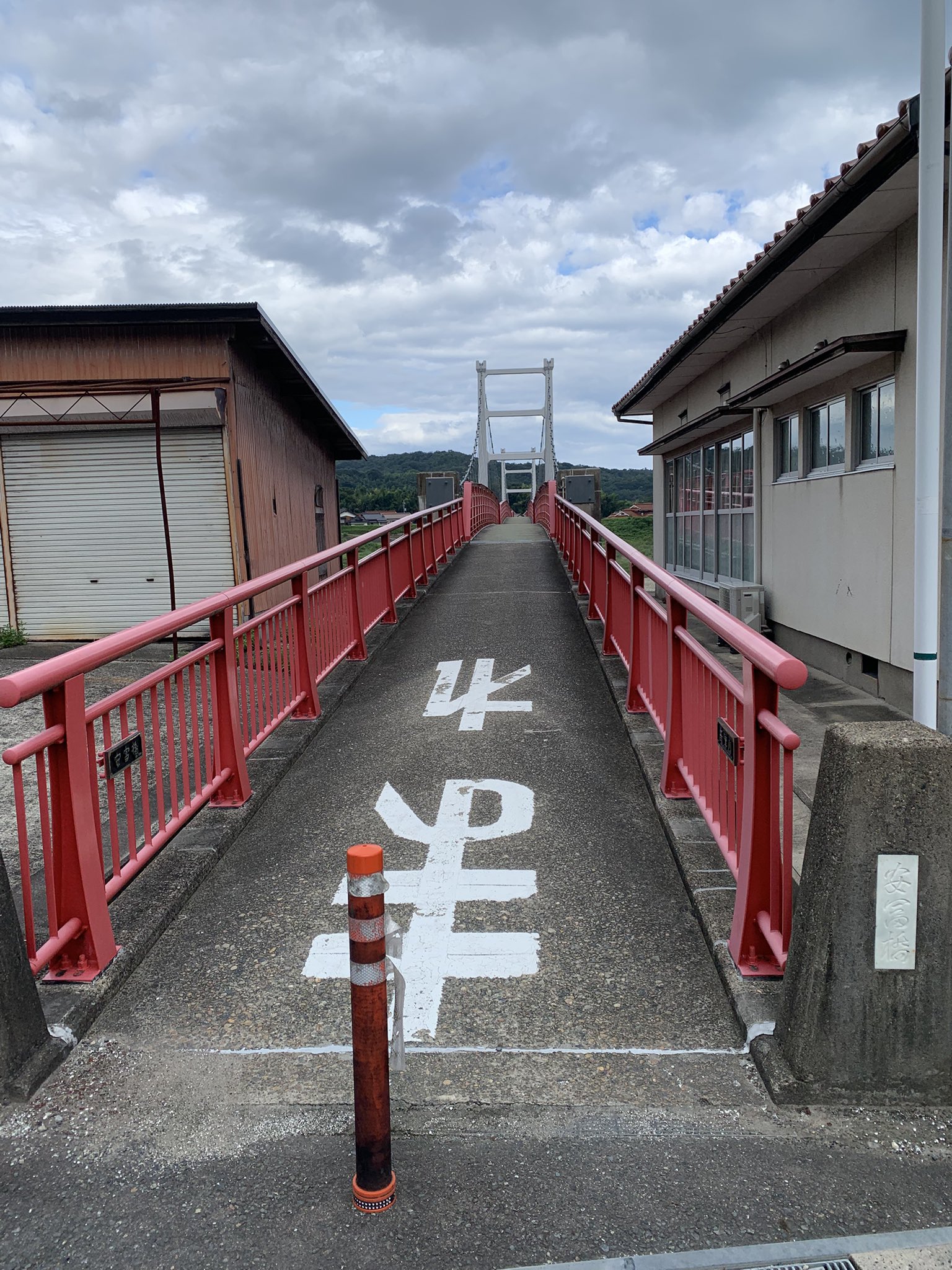 吊り橋の上から　リン　RR Amazon.co.jp: ヴァイスシュヴァルツ ゆるキャン△ SEASON3