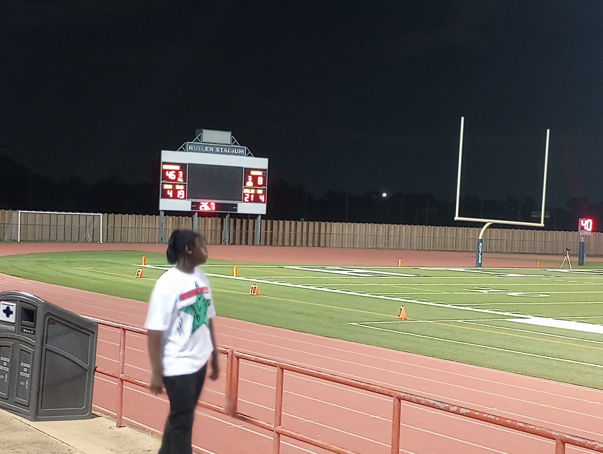 Washington 46, Sam Houston 8.
What a great bounce back win for the Eagles right before their bye week. The Eagles was led by their 2 RB's Cedric <a href="/ijustrun5/">Cedric crawford jr. “27</a> &amp; Ahmad <a href="/AhmadRichards18/">Ahmad Richardson</a> and their defense have few takeaways.