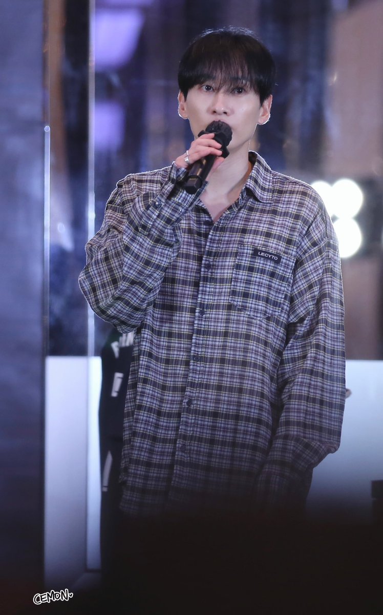 20250907 YZY FS

#은혁 #이혁재  #李赫宰  #銀赫 #ウニョク #Eunhyuk #Leehyukjae #SuperjuniorDnE #Superjunior