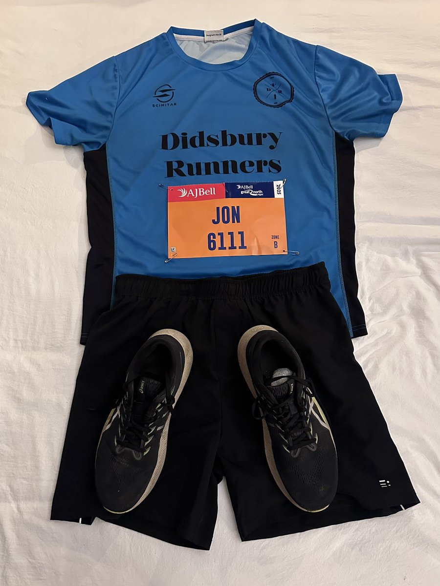 JonMeeten's tweet photo. @Great_Run I was - until I realised (at 21.15 last night) that I had driven from Manchester without my shorts … Luckily @Tesco came to the rescue! https://t.co/f3UDpusIoi