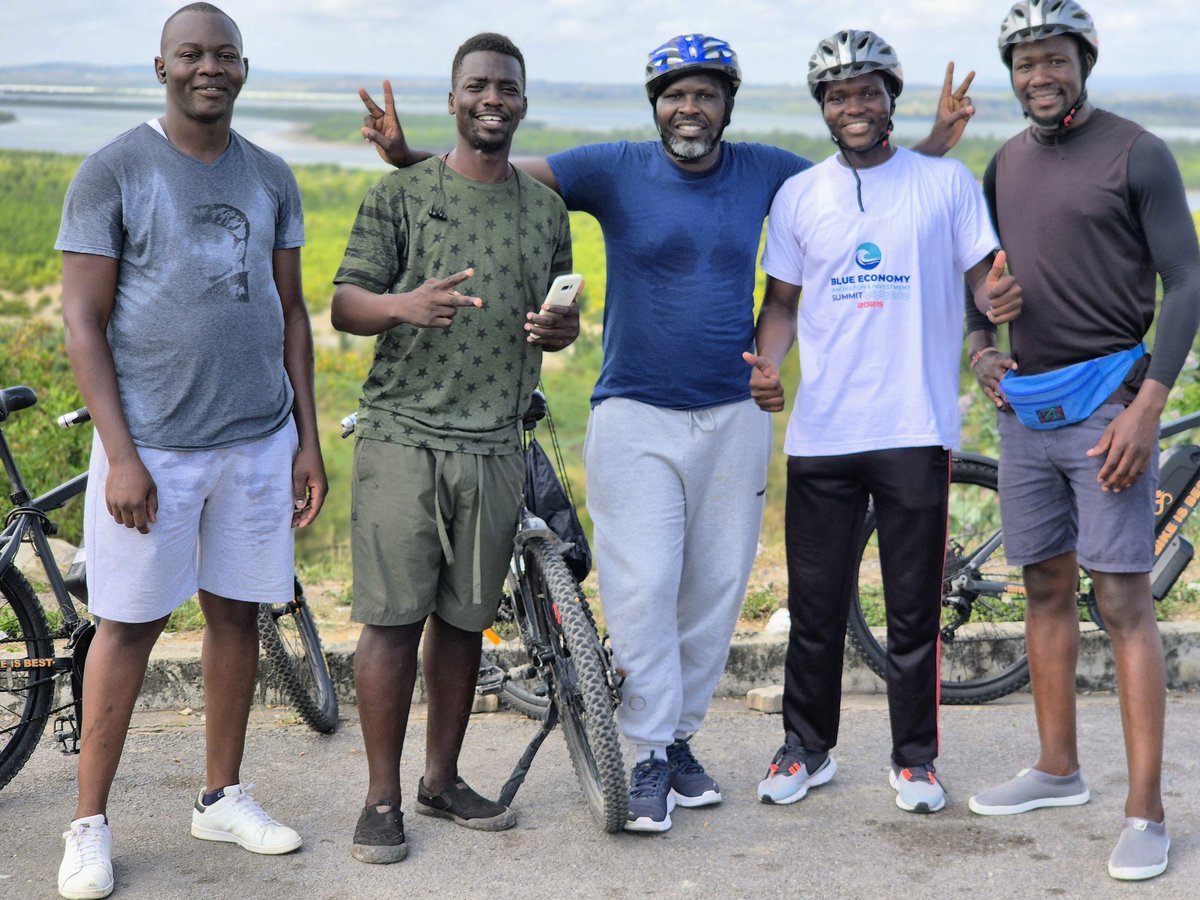 Weekend   🚲 biking to great viewpoints in #Mombasa #dongokundu bypass 🛣  <a href="/sgr/">yus</a> with the boys. JonathanOtieno EmmanuelMadanga &amp; fellow enthusiasts we met on the way. HE <a href="/FrancisThoya001/">Francis Thoya</a> we are slowly shaping up 🚲